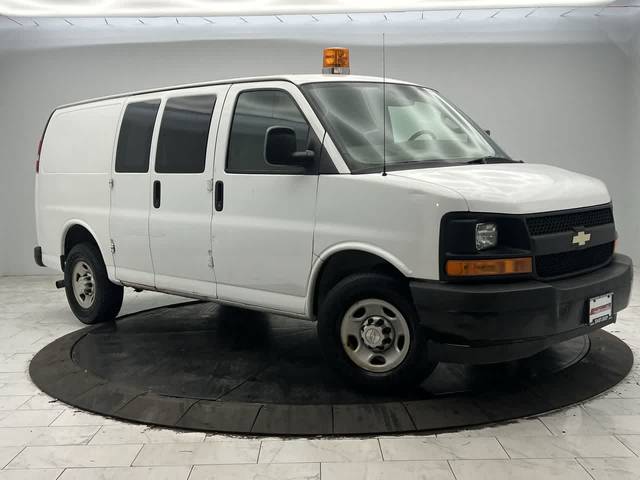 2017 Chevrolet Express Cargo  RWD photo