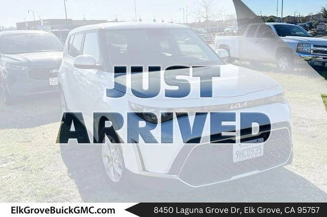 2023 Kia Soul LX FWD photo