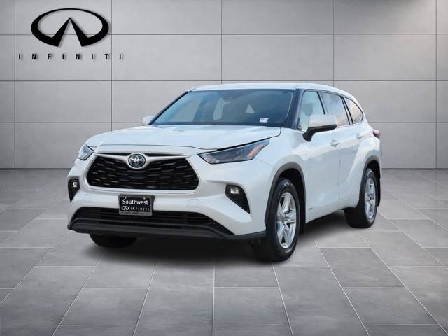 2022 Toyota Highlander Hybrid LE AWD photo