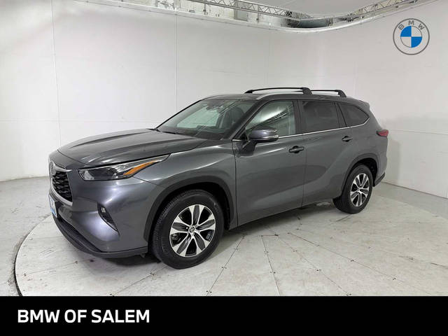 2023 Toyota Highlander XLE FWD photo