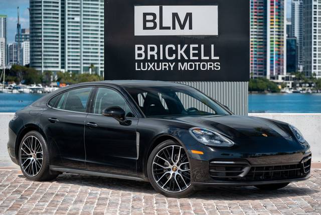 2022 Porsche Panamera 4 Platinum Edition AWD photo