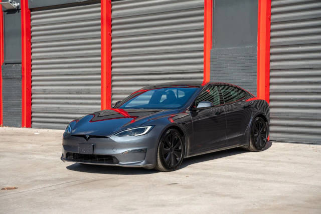 2023 Tesla Model S Standard Range AWD photo