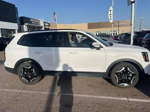 2023 Kia Telluride EX FWD photo