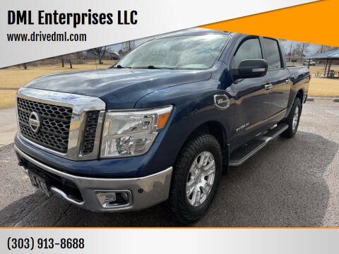 2017 Nissan Titan SV 4WD photo