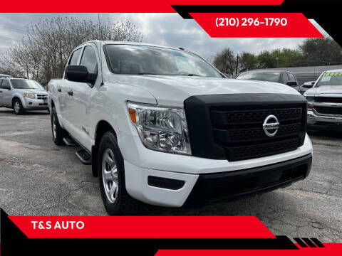 2021 Nissan Titan S RWD photo