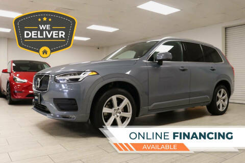 2022 Volvo XC90 Momentum AWD photo