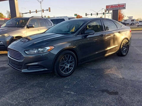 2015 Ford Fusion SE FWD photo