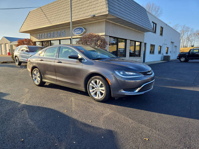 2015 Chrysler 200 Limited FWD photo