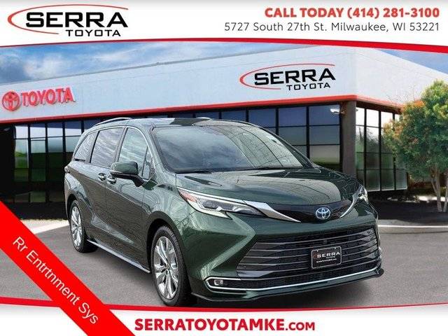 2022 Toyota Sienna Platinum FWD photo