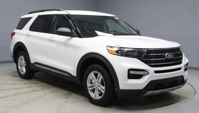 2022 Ford Explorer XLT 4WD photo