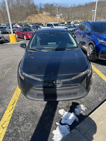 2023 Toyota Corolla LE FWD photo