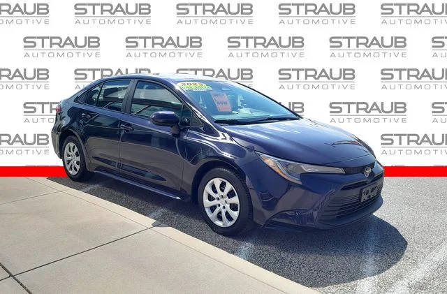 2023 Toyota Corolla LE FWD photo