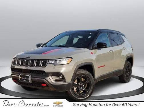 2023 Jeep Compass Trailhawk 4WD photo