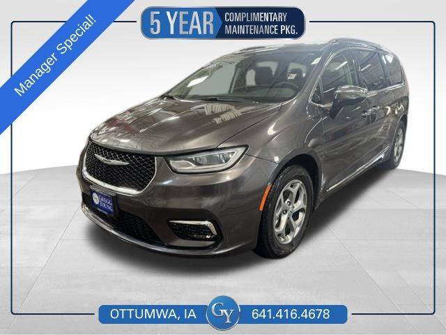 2023 Chrysler Pacifica Minivan Limited FWD photo