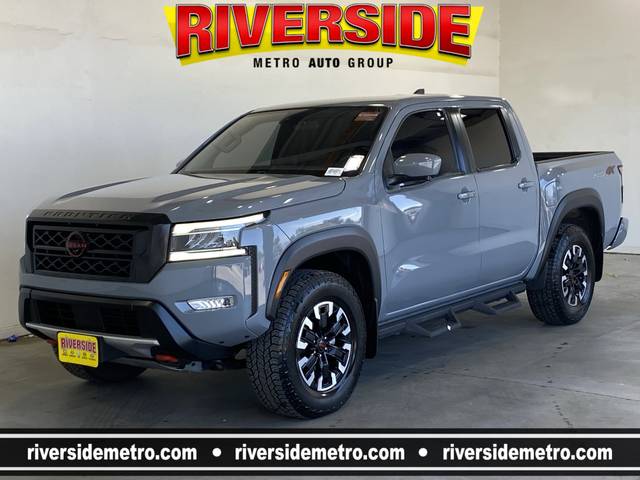 2023 Nissan Frontier PRO-4X 4WD photo