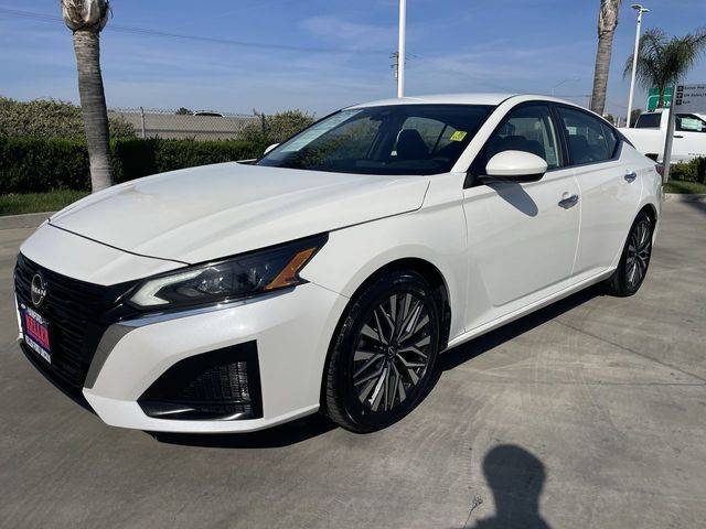 2023 Nissan Altima 2.5 SV FWD photo