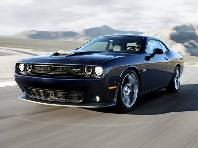 2015 Dodge Challenger SRT 392 RWD photo