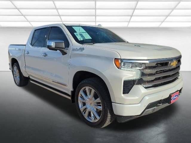 2022 Chevrolet Silverado 1500 High Country 4WD photo