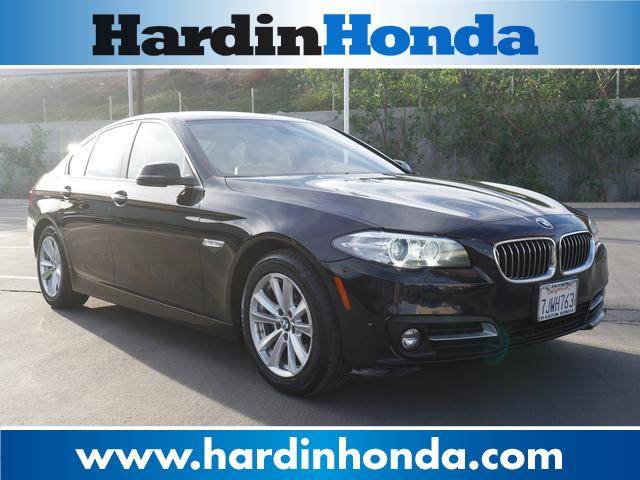 2015 BMW 5 Series 528i RWD photo