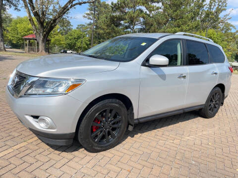 2015 Nissan Pathfinder S FWD photo