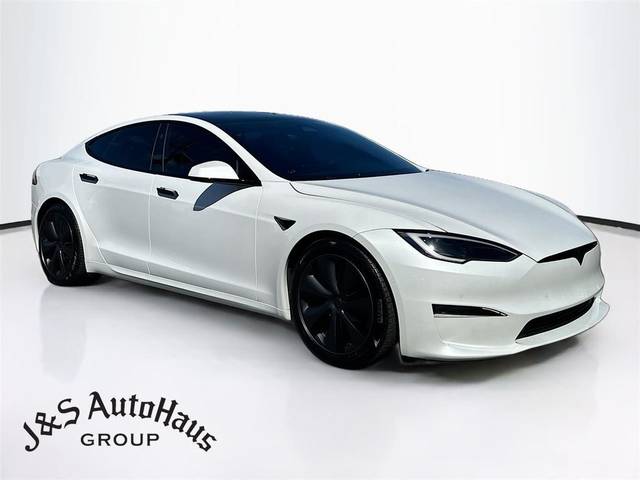2023 Tesla Model S Plaid AWD photo