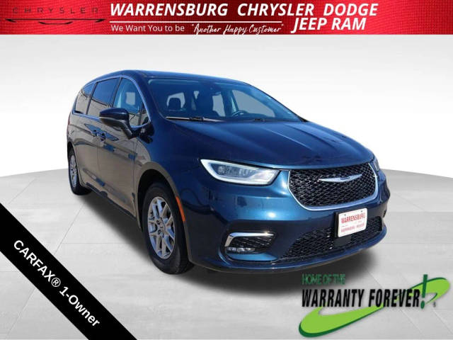 2023 Chrysler Pacifica Minivan Touring L FWD photo