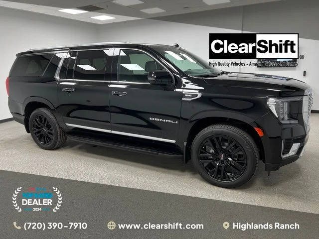 2022 GMC Yukon XL Denali 4WD photo