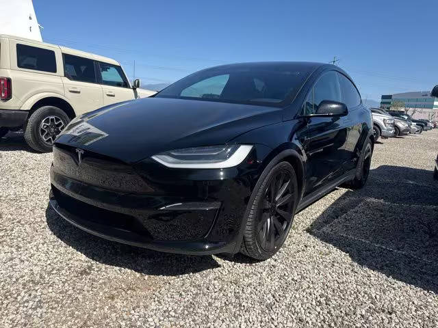 2023 Tesla Model X Standard Range AWD photo