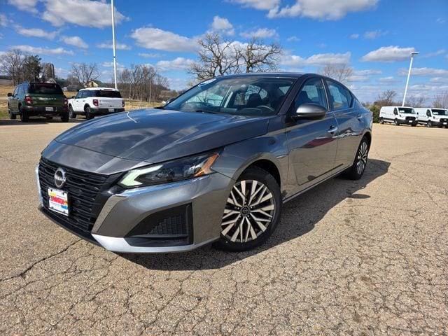 2023 Nissan Altima 2.5 SV FWD photo