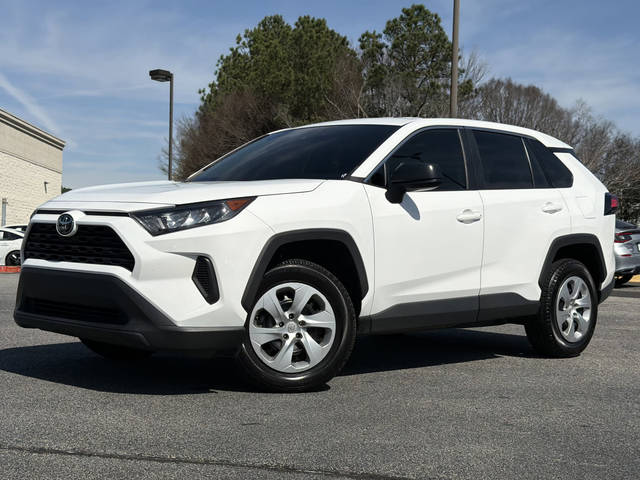 2022 Toyota RAV4 LE FWD photo
