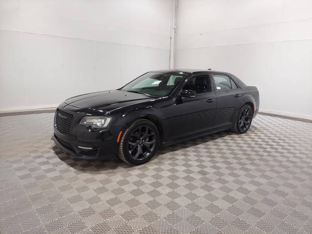 2023 Chrysler 300 Touring L RWD photo