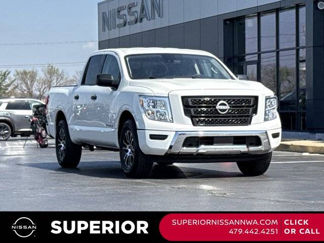 2023 Nissan Titan SV RWD photo