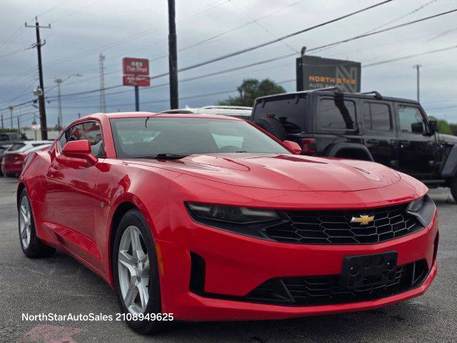 2019 Chevrolet Camaro 1LT RWD photo