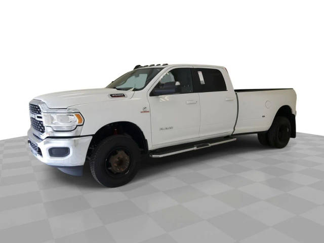 2022 Ram 3500 Big Horn 4WD photo
