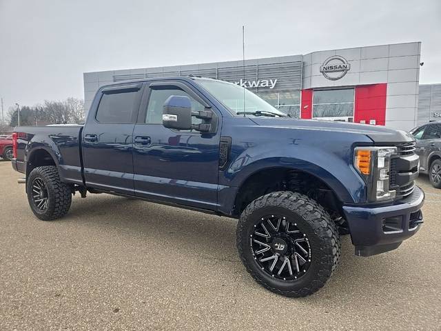 2019 Ford F-250 Super Duty XLT 4WD photo
