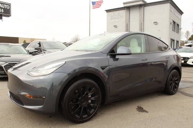 2021 Tesla Model Y Standard Range RWD photo