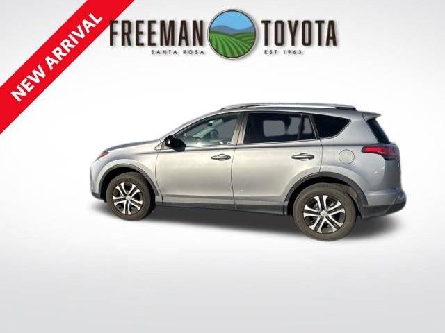 2016 Toyota RAV4 LE AWD photo