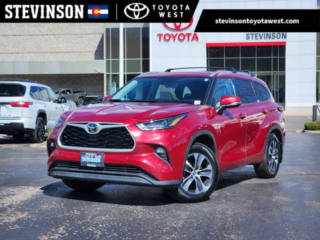 2022 Toyota Highlander XLE AWD photo