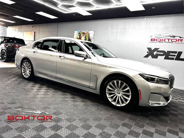 2020 BMW 7 Series 740i RWD photo
