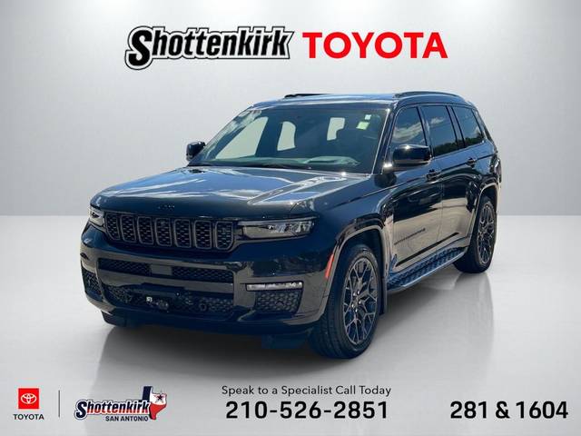 2023 Jeep Grand Cherokee L Summit Reserve 4WD photo