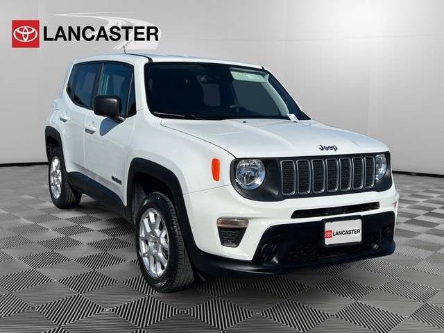 2023 Jeep Renegade Latitude 4WD photo