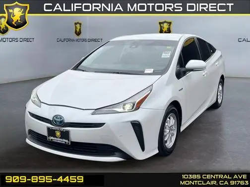2021 Toyota Prius LE FWD photo