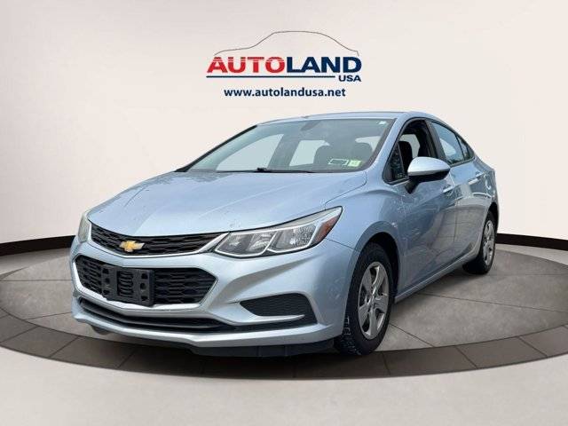 2018 Chevrolet Cruze LS FWD photo