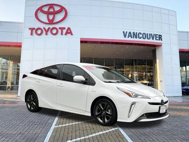 2022 Toyota Prius L Eco FWD photo