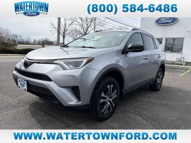 2017 Toyota RAV4 LE AWD photo