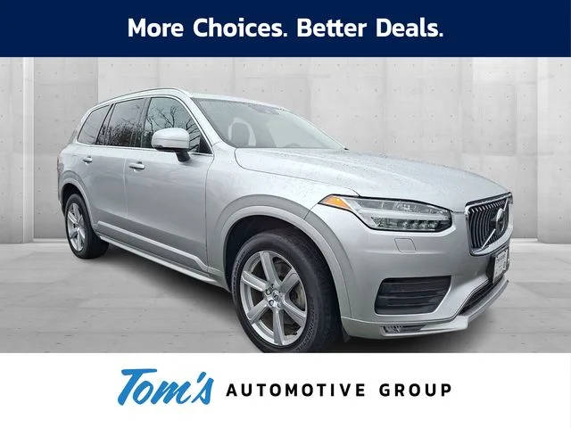 2022 Volvo XC90 Momentum AWD photo