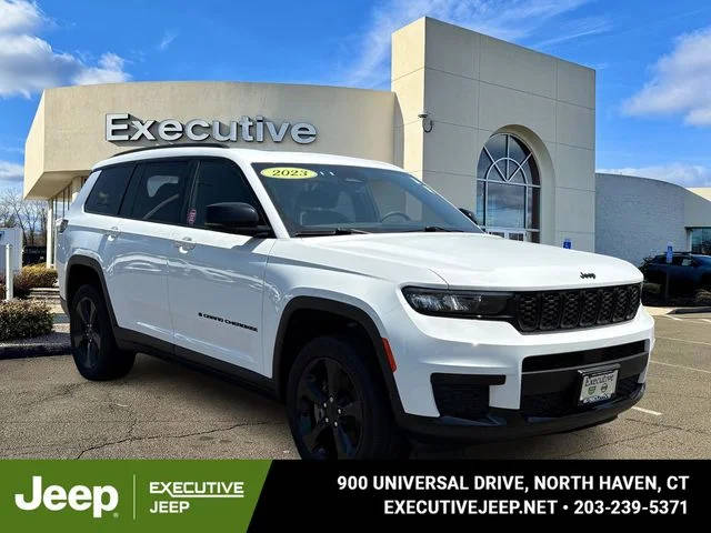 2023 Jeep Grand Cherokee L Altitude 4WD photo