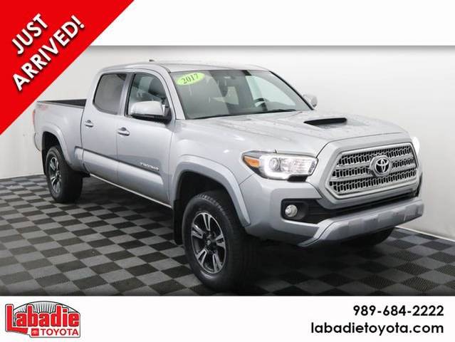 2017 Toyota Tacoma TRD Sport 4WD photo