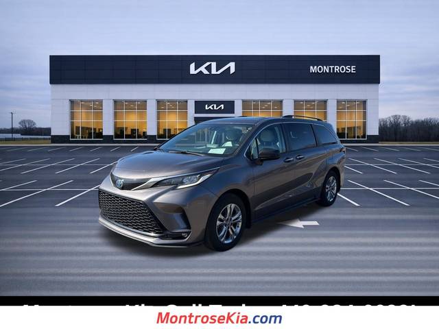 2022 Toyota Sienna XSE AWD photo