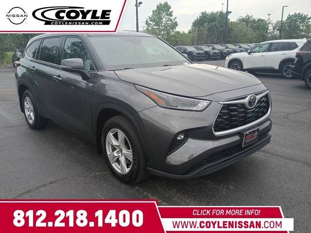 2022 Toyota Highlander LE AWD photo